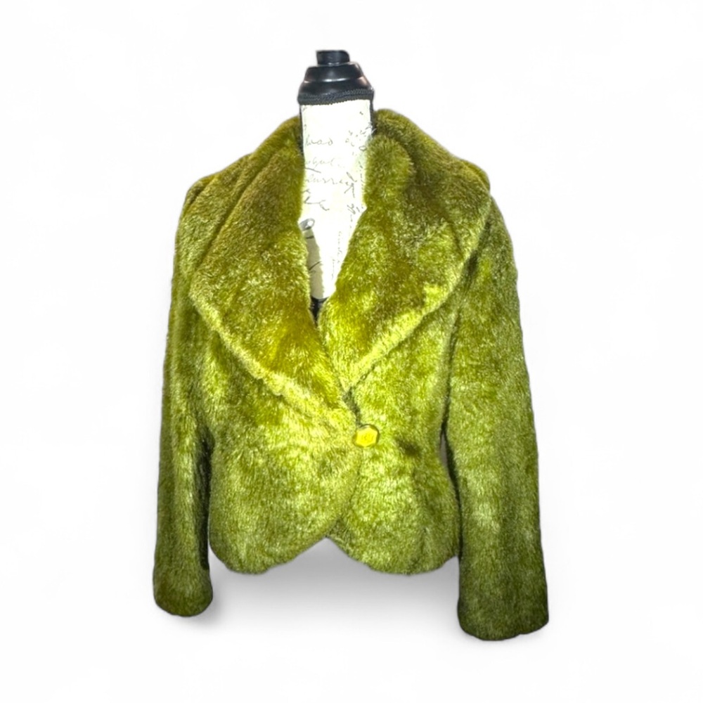 💚Rare Terry Lewis Green Classic Luxuries…Statement Elegance Meets Vintage Glam
